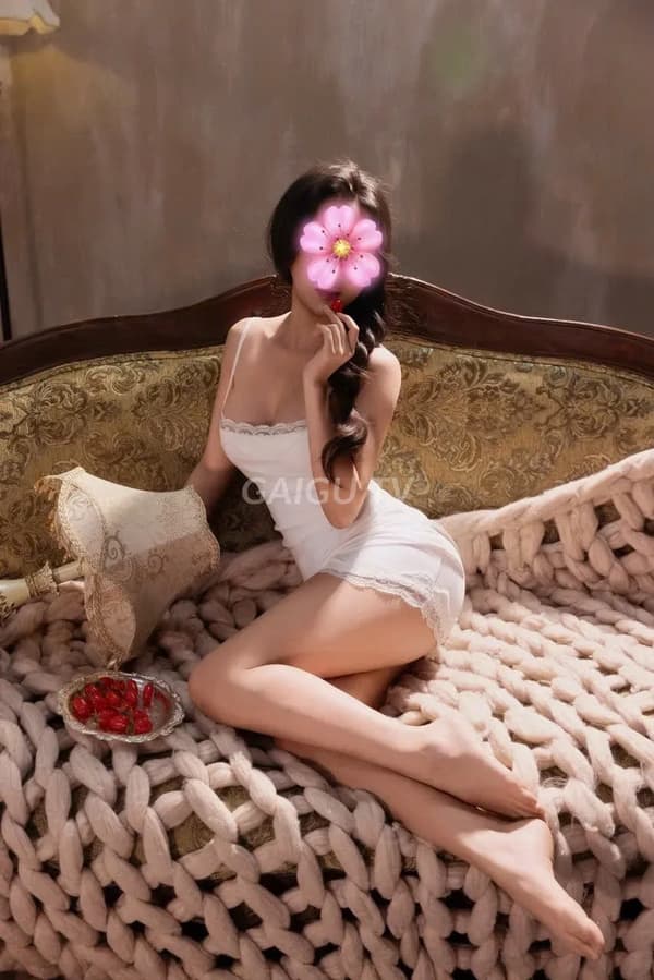 Gái gọi Thủ Dầu Một Phương Anh XINH DỄ THƯƠNG DỄ DÀNG LÊN 1.300k 12