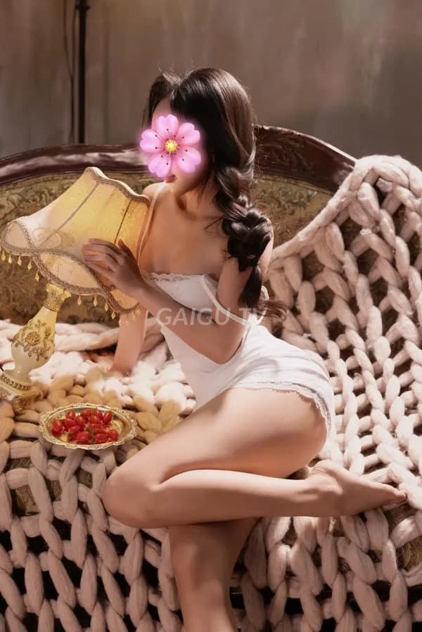 Gái gọi Thủ Dầu Một Phương Anh XINH DỄ THƯƠNG DỄ DÀNG LÊN 1.300k 14