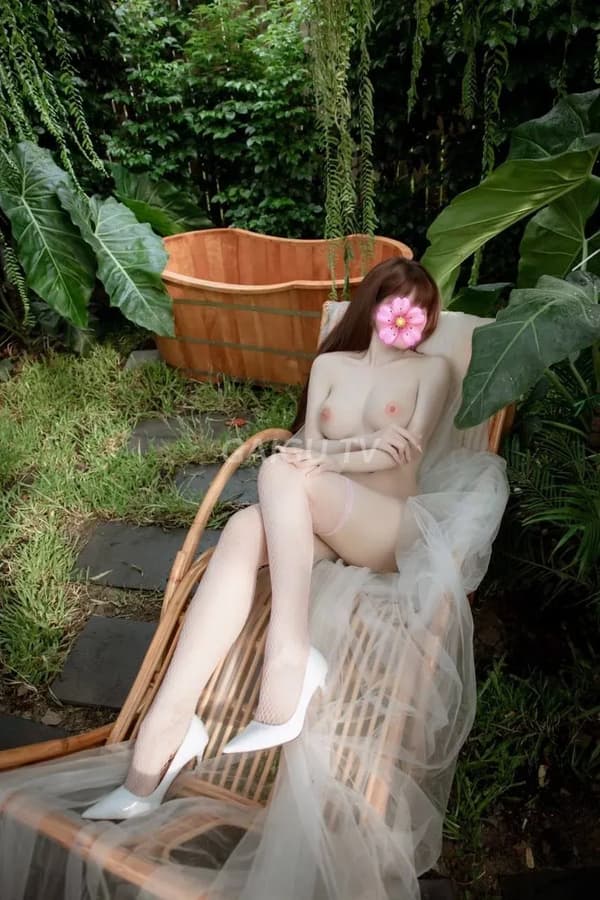 Na Na hotgirl lai Tây dáng cao ráo xinh đẹp 17