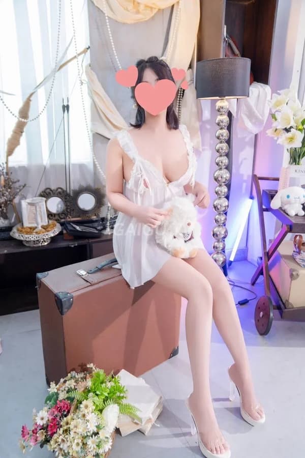 Máy bay nhiệt tình chiều khách 11