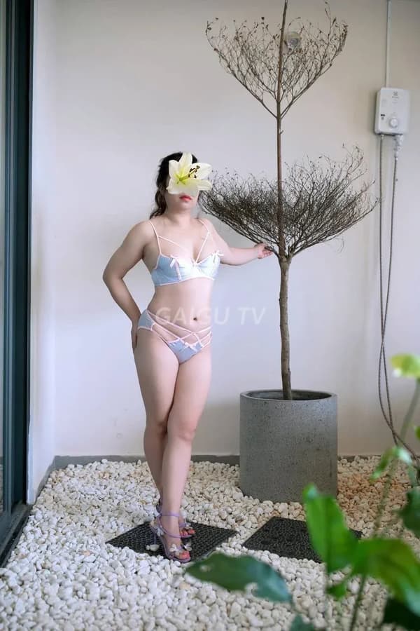 Ngọc Trinh Thủ Đức 300k body chuẩn dâm ngon phục vụ nhiệt tình 11