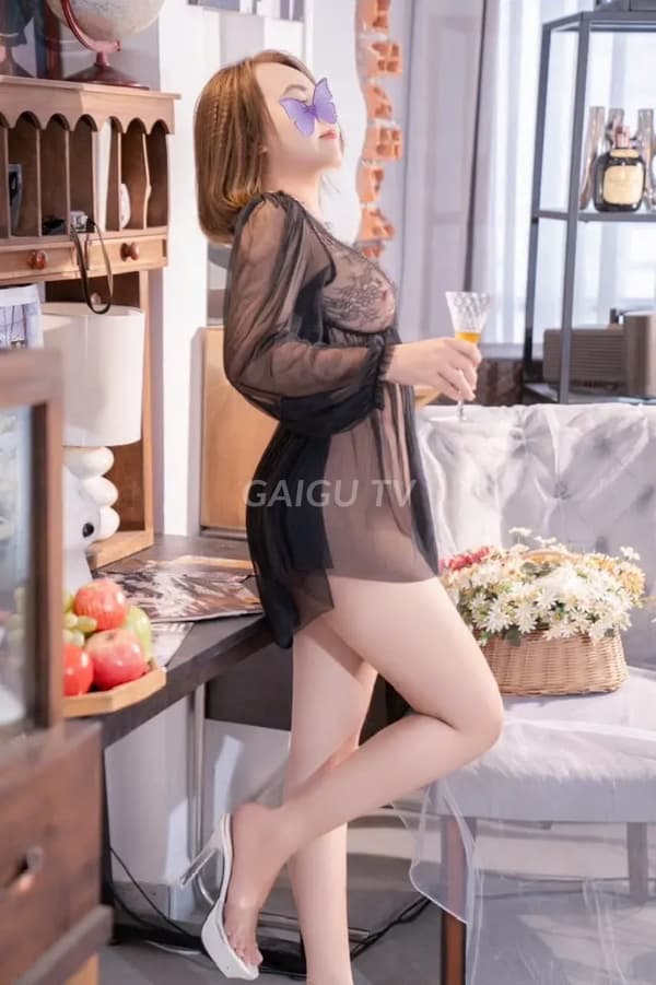Miền Tây Quận 11 Sài Gòn 300k mặt xinh da trắng 8