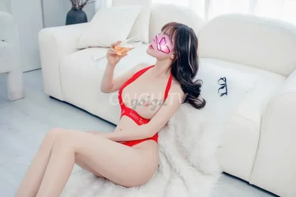 Hải Tú xinh sang quý phái phục vụ nhẹ nhàng tình cảm 15
