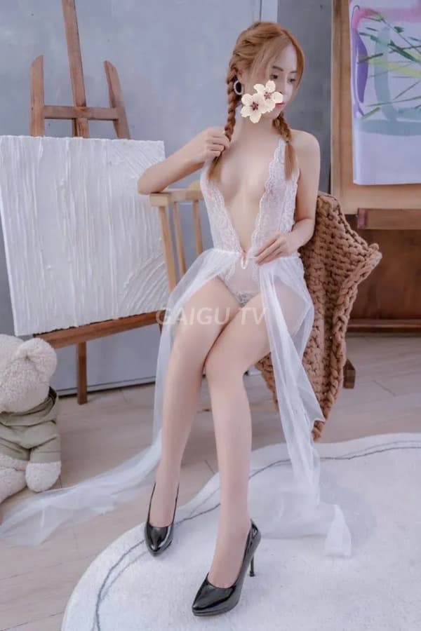 Thu Hà hot girl Thủ Dầu Một 400k siêu xinh 3 vòng chuẩn 6