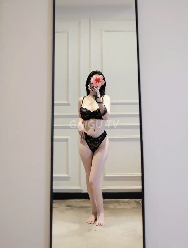 Girl Minh Quận 10 Sài Gòn 1tr4 10