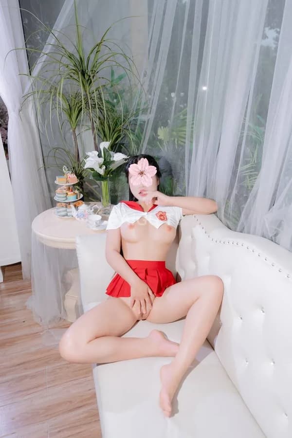 Diệu Linh nhiệt tình chiều khách như người yêu 8
