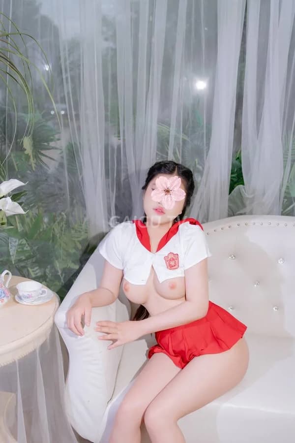 Diệu Linh nhiệt tình chiều khách như người yêu 12