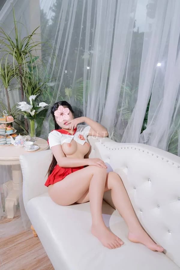 Diệu Linh nhiệt tình chiều khách như người yêu 9