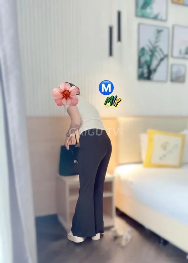 Ca Sĩ Quận 10 Sài Gòn 350k 14