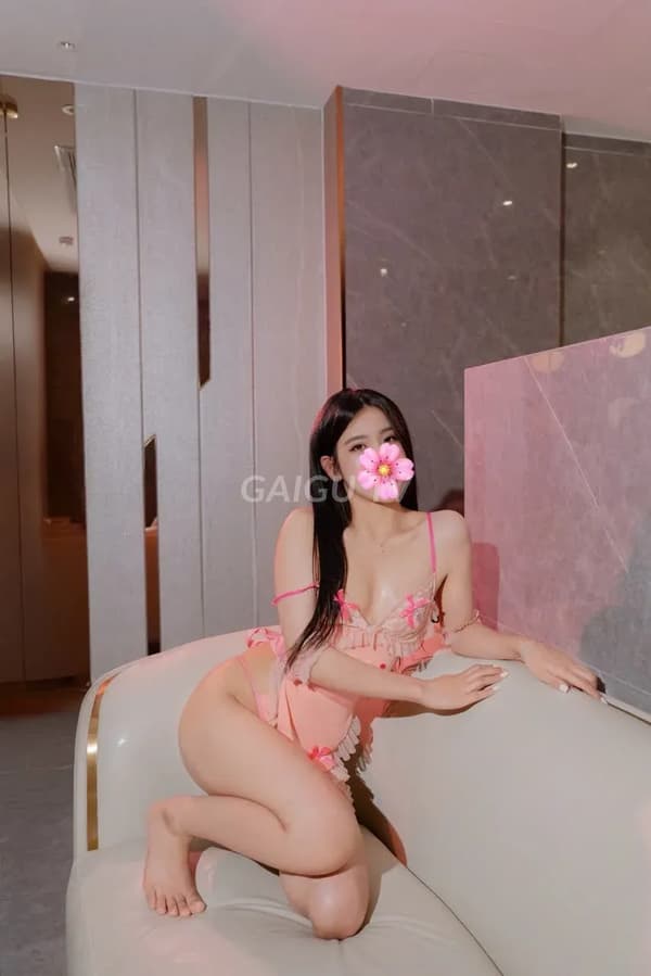 Trang Moon 2k7 Gái Đẹp Cực Xinh, Và – gái gọi Quận 8 giá 500k, BJ, Hôn vú, 19 15