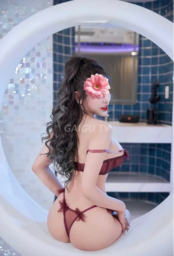 V I hotgirl Phú Nhuận 700k dáng chuẩn siêu mẫu 2
