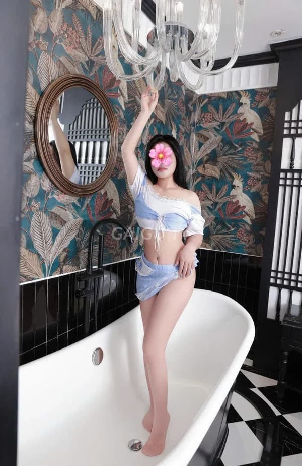 QUỲNH CHI 2002 HÀNG NGON-LỒN BÓT-BODY Phú Nhuận – 500k/shot 11