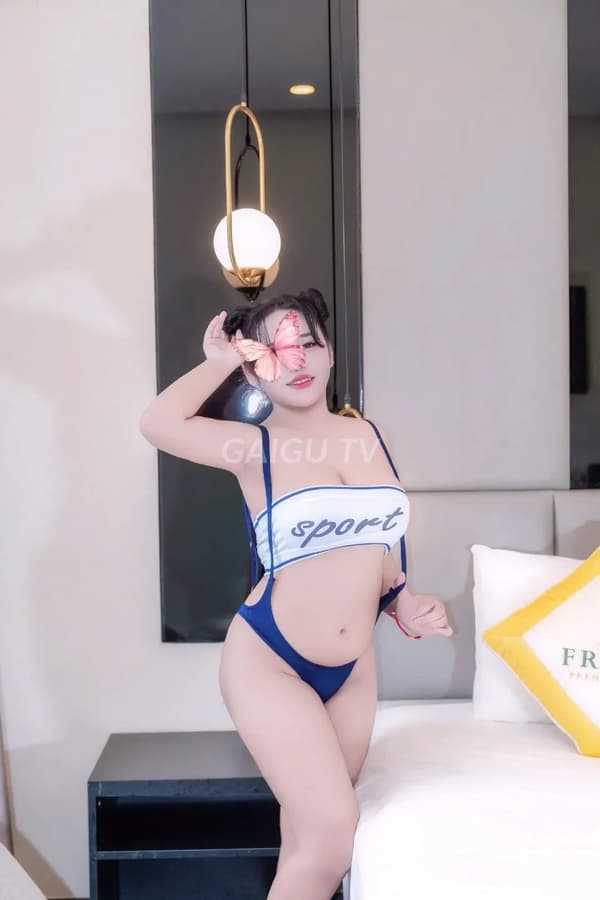 Miền Tây dáng nuột nà ôm phê mê 2