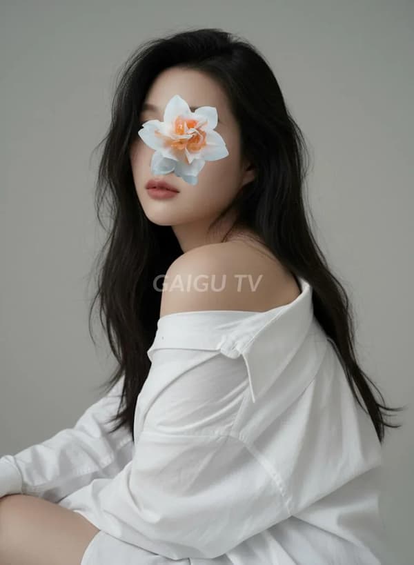 Tuệ Nhi chân dài dáng mẫu nhiệt tình như người yêu 2