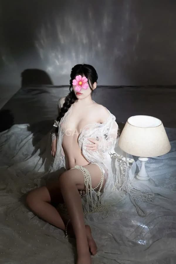 Tường Vy body non nuột nà xinh tươi phục vụ nhiệt tình 16