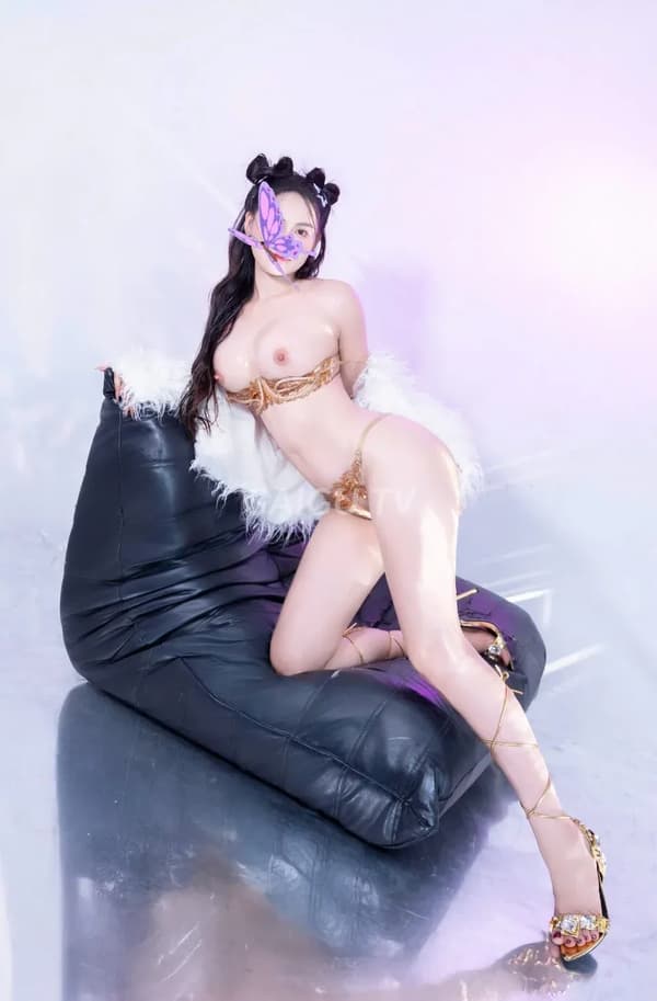 Kim Ngân gái miền Trung ngọt ngào khéo chiều 14
