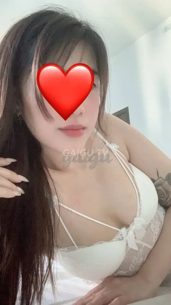 Thuý An face dân dã ngọt ngào giọng miền Nam 12
