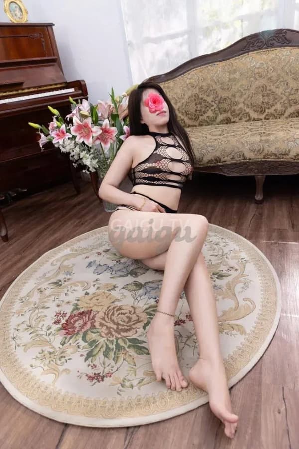 Thuý An face dân dã ngọt ngào giọng miền Nam 16