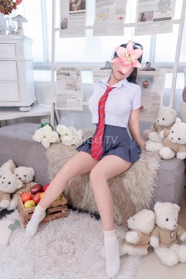 Tú Linh Quận 8 Sài Gòn 300k dâm đãng ngực khủng 17