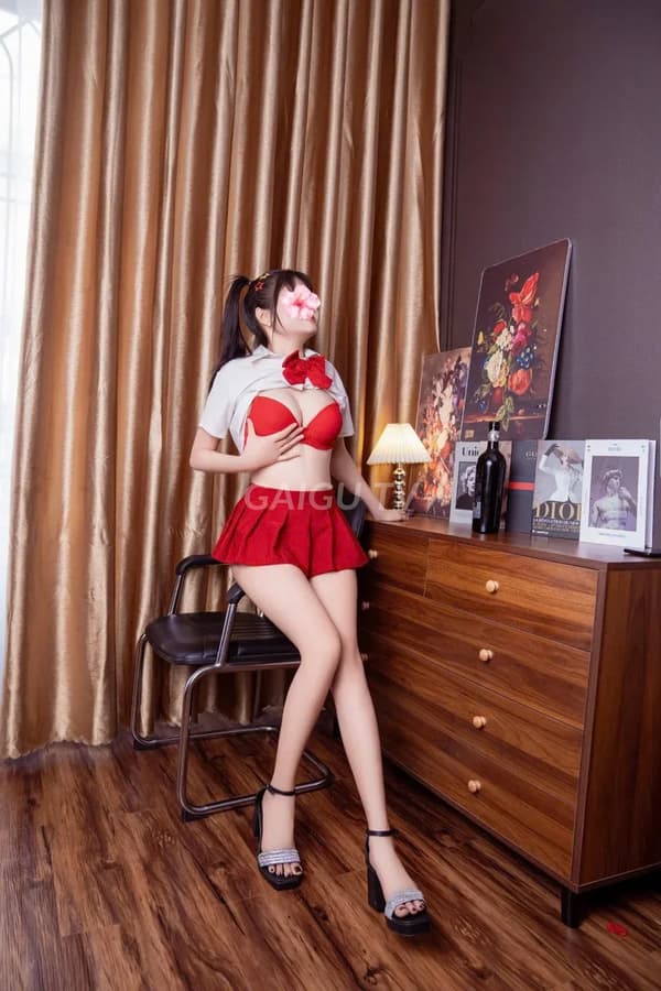 Xinh xắn vú to dâm duyên Hoa Mặt 5