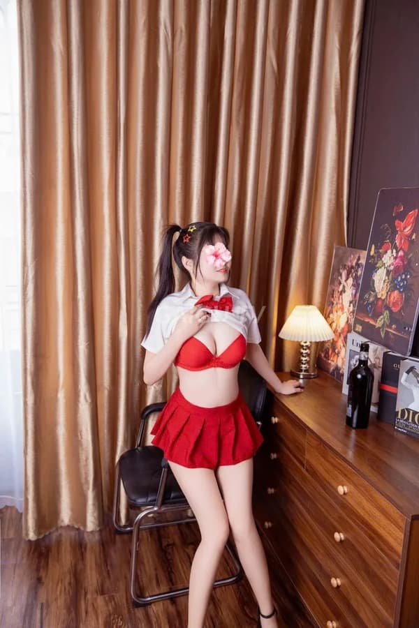 Xinh xắn vú to dâm duyên Hoa Mặt 10