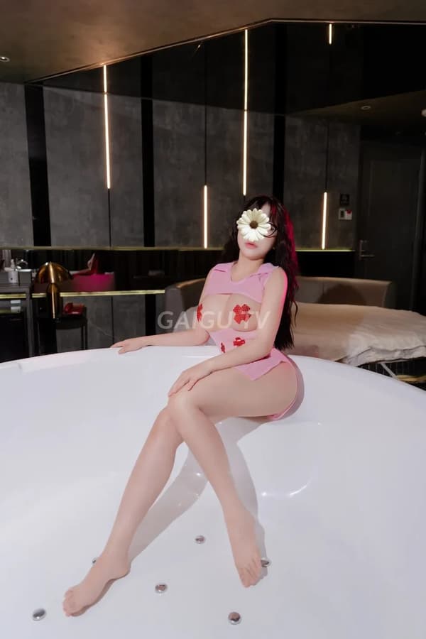 Gạo ngực to tròn dáng chuẩn nhiệt tình như người yêu 12