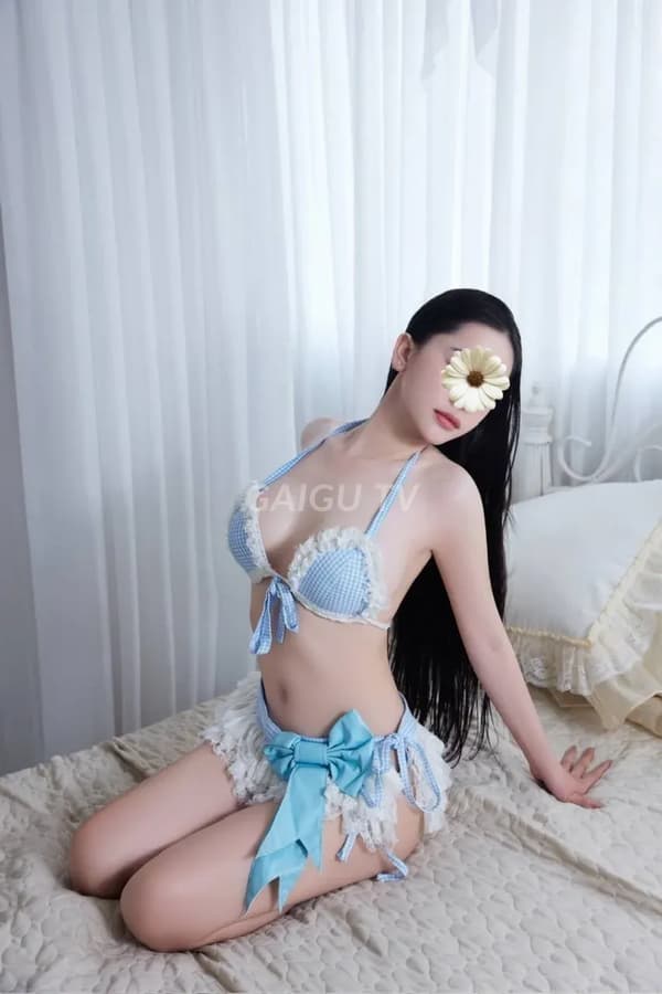 Hotgirl nhẹ nhàng chiều khách hết mình 7