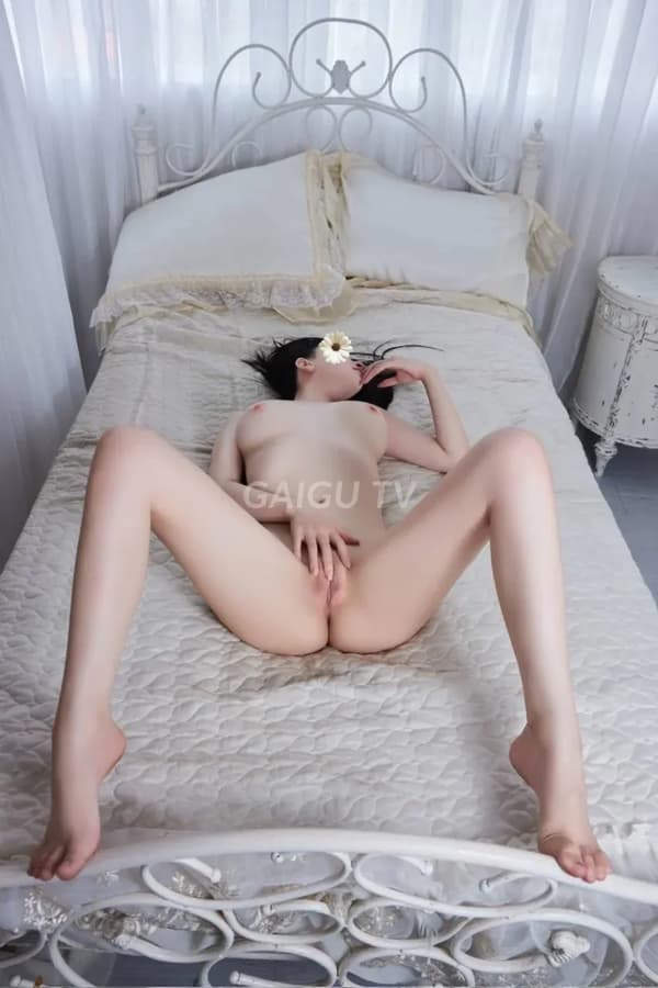 Hotgirl nhẹ nhàng chiều khách hết mình 11