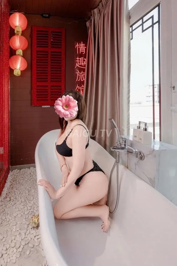 Thùy 36 tuổi ở Thanh Khê Đà Nẵng chỉ 200k 9
