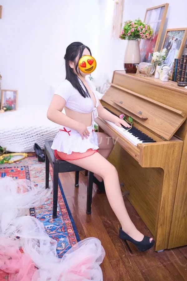 Ngọc Mai body mũm mĩm ngực to đáng yêu chiều khách tình cảm hết mình 10