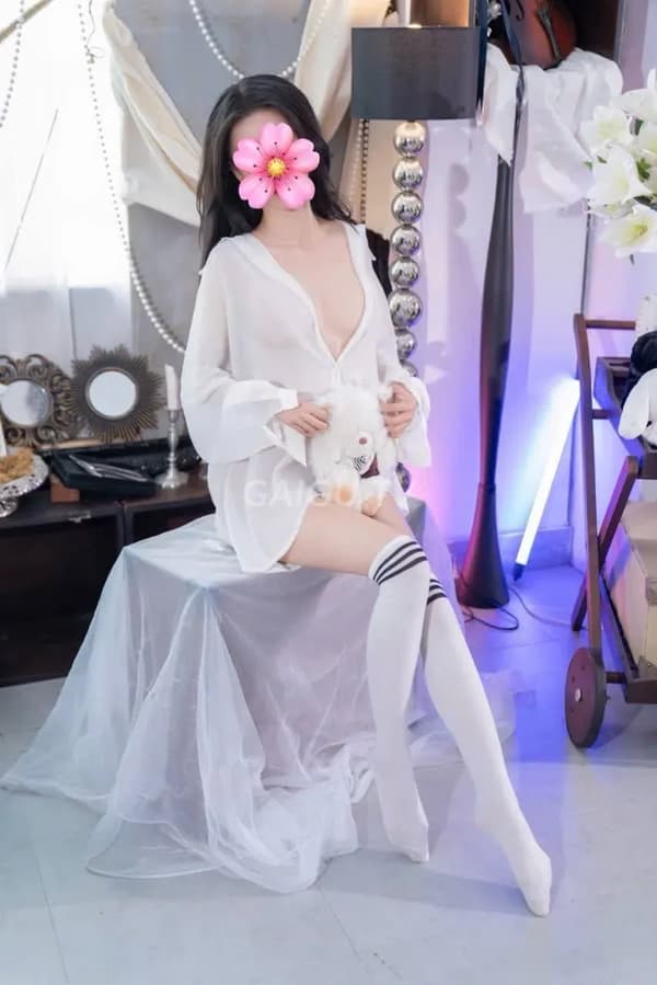 Cum Alo phục vụ nhẹ nhàng ân cần như người yêu 13