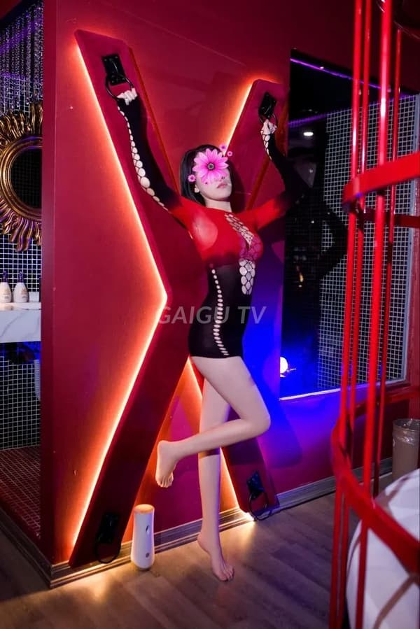 LyLy dáng đẹp da láng mịn nụ cười cực duyên 9