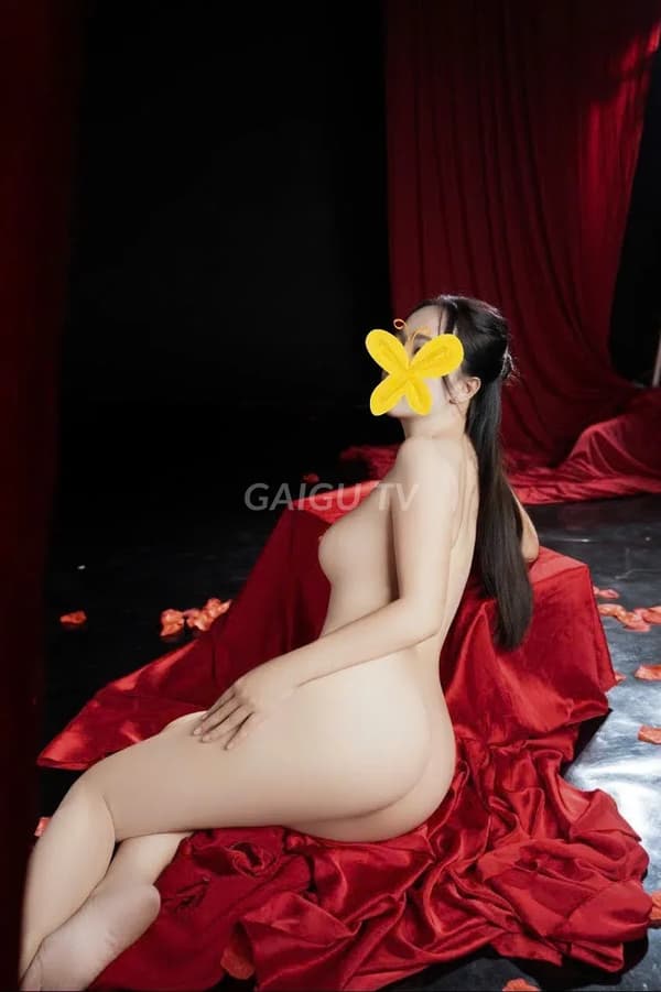 Yến Linh – gái gọi Củ Chi giá 300k, 69, BJ, 34 tuổi 16