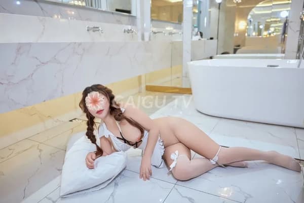 Xinh xắn ngực đẹp nhiệt tình chiều khách Kim 15