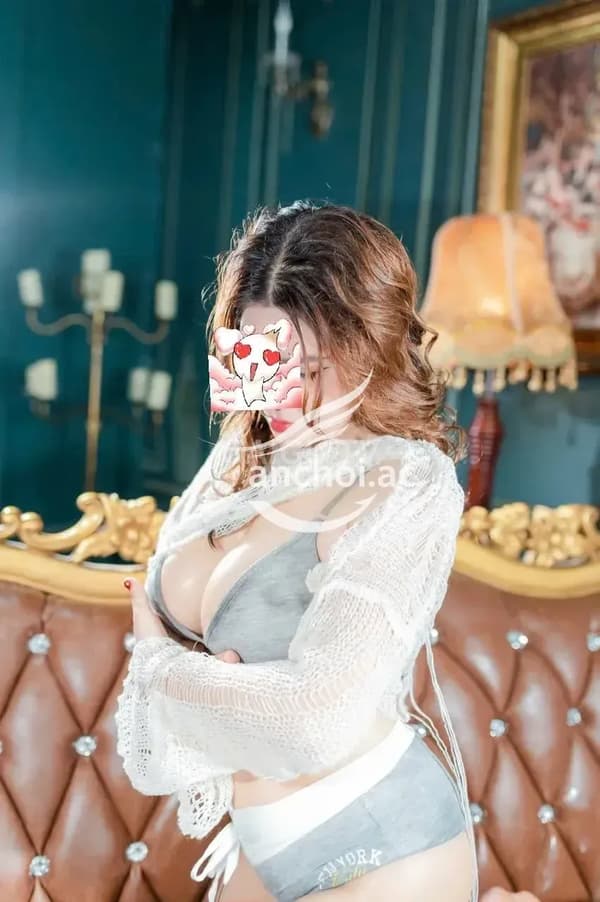 Thuý Kiều Gò Vấp 300k mặt thuần khiết ngực đầy 6