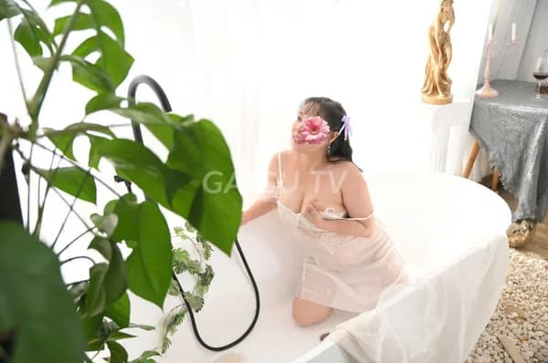 Gái gọi Quận 12 Ngọc Bích Đã trắng mịn, Sạch sẽ, Bao Phê 250k 4