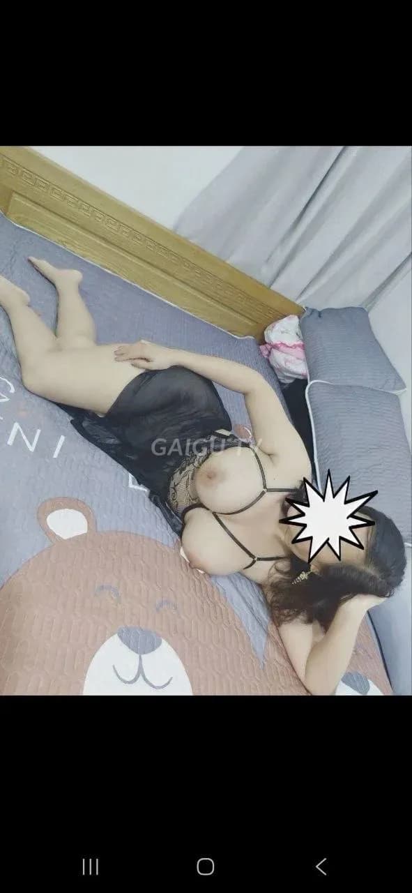 Bella Milf body latin đồng hồ cát săn chắc 6
