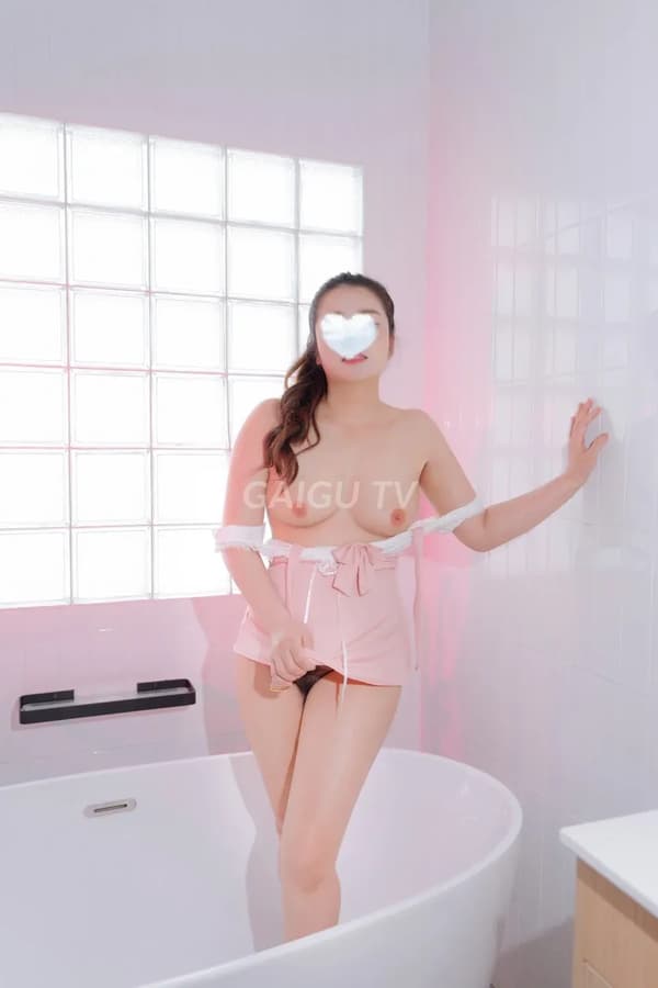V I Bình Tân 300k em gái dịu dàng quyến rũ 9