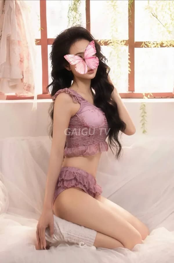 Hotgirl da trắng dáng cực bốc lửa Linh phục vụ nhiệt tình 11