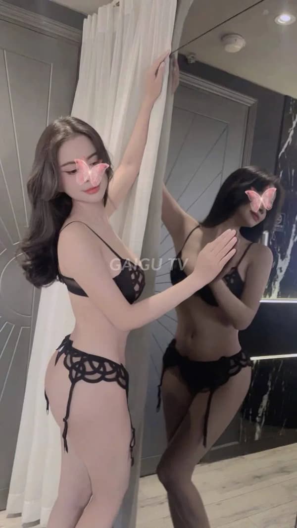 Hoa Lan hotgirl dáng model body gợi dục đầy đam mê 1