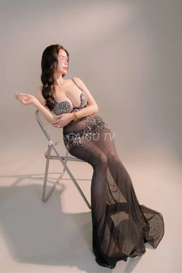 Hoa Lan hotgirl dáng model body gợi dục đầy đam mê 5