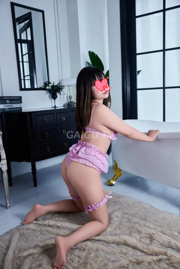 Hotgirl Hà Phương xinh cuốn hút dáng chuẩn như siêu mẫu 10