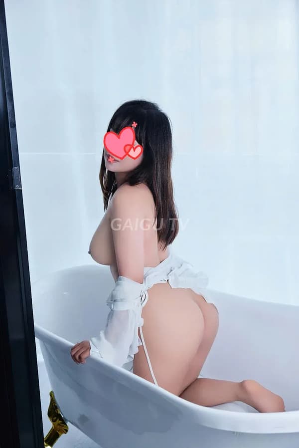 Hotgirl Hà Phương xinh cuốn hút dáng chuẩn như siêu mẫu 17