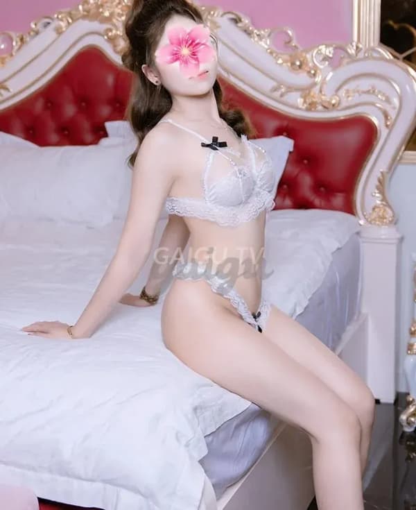 TUỆ MẪN Em gái xinh dâm ngọt ngào Quận 8 – 300k/shot 17