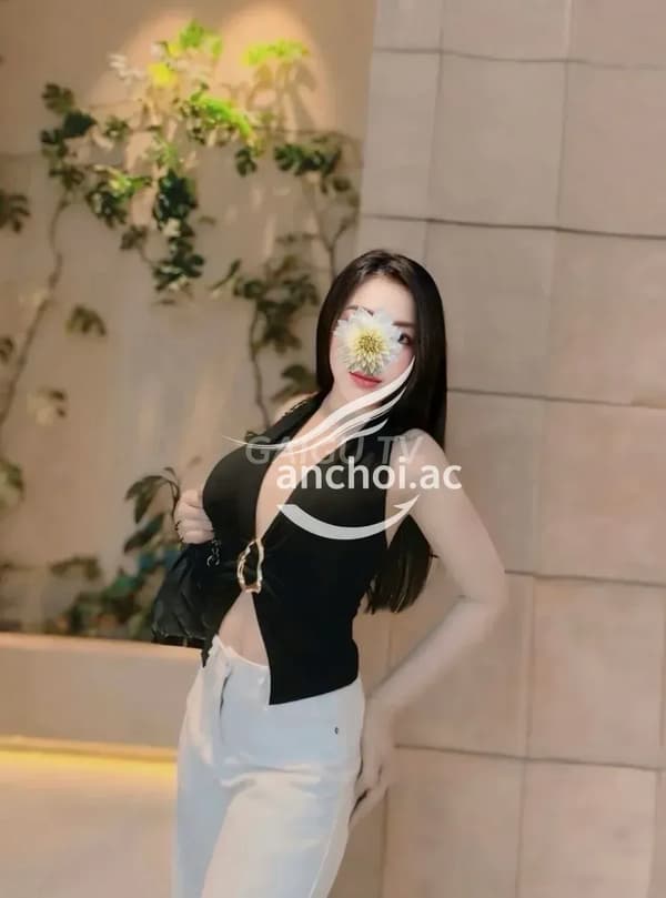 Cát Tiên hotgirl văn phòng Biên Hòa 1tr5 2
