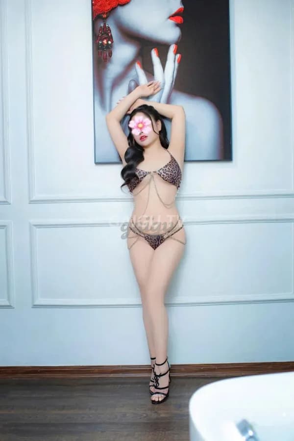 Hót Trang Anh Vú chắc mông nẩy chịch – Gia Lâm, Hà Nội, 69, BJ, 27 tuổi, 400k 12