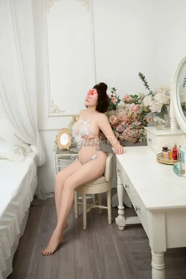 LUCKY 400k Nam Từ Liêm – BJ · HJ · 34 tuổi 20