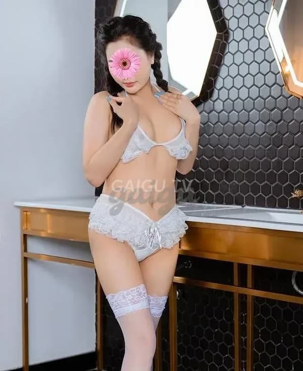 Khánh Quỳnh Mê Linh 400k dáng nhỏ dâm đãng 10