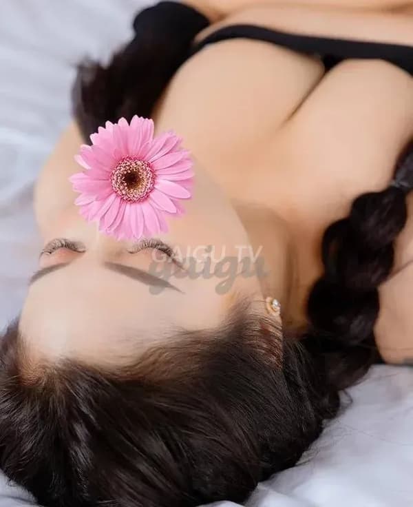 Khánh Quỳnh Mê Linh 400k dáng nhỏ dâm đãng 14
