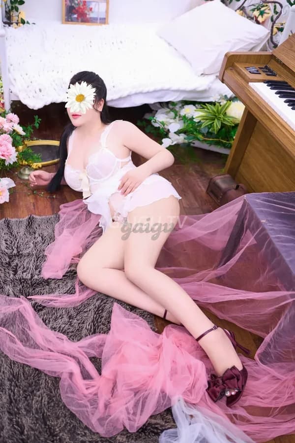 LINH ANH 500k Tây Hồ – BJ · HJ · 26 tuổi 15